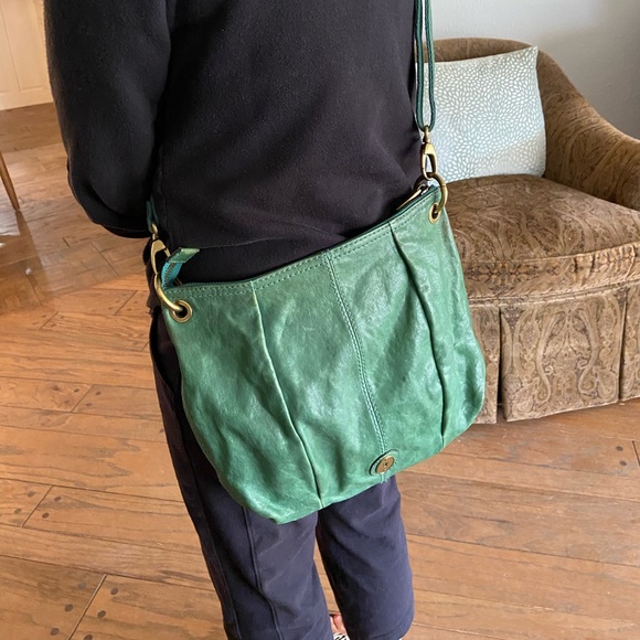 Fossil Crossbody - Picture 7 of 8